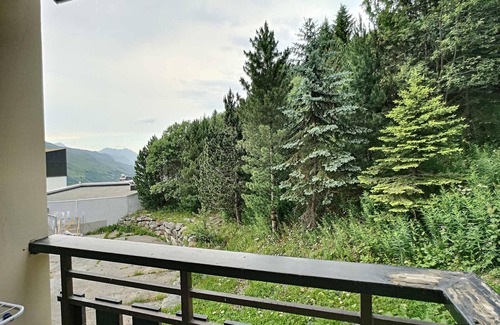 Reberty Apartment | Renovated Studio for 4 with Wifi & Parking, Near Slopes in Les Menuires