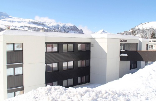 Flaine Apartment | Renovated Studio - Flaine Forêt - 4 ppl, Balcony, Ski Locker