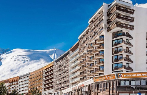 Tignes le Lac Apartment | Renovated studio for 2, comfortable, modern amenities