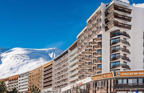Tignes le Lac Apartment | Renovated studio for 2 in Tignes, equipped kitchenette