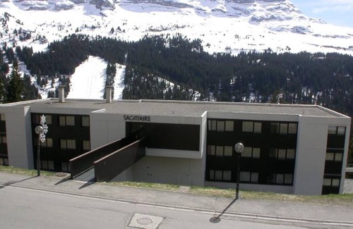 Flaine Apartment | Renovated Studio for 4 Guests with Balcony, Near Ski Lifts - Résidence Sagittaire, Flaine Forêt
