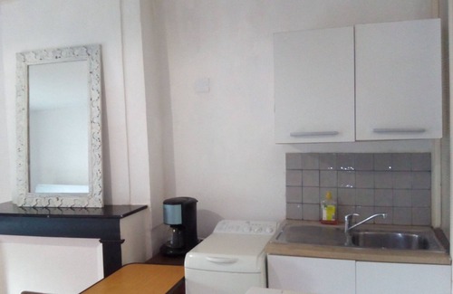 Beziers City Centre Apartment | Renovated studio