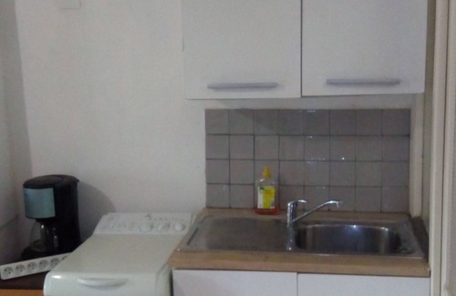 Beziers City Centre Apartment | Renovated studio