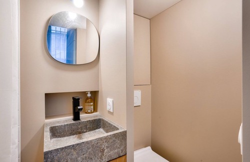 Quartier du Mail Apartment | Renovated studio in the heart of the Marais