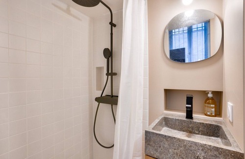 Quartier du Mail Apartment | Renovated studio in the heart of the Marais