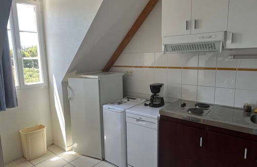 La Roche-Posay Apartment | Renovated T2 with WIFI, pool and parking 200m from the Thermal Baths