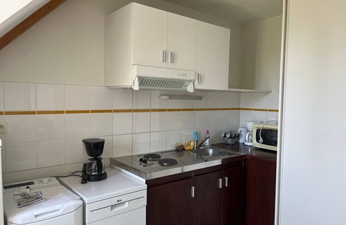 La Roche-Posay Apartment | Renovated T2 with WIFI, pool and parking 200m from the Thermal Baths