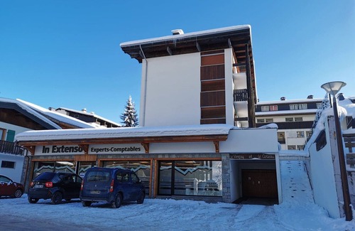 Les Gets Apartment | Renovated T3 Apartment in Village Center – Sleeps 6, Close to Shops and Ski Slopes