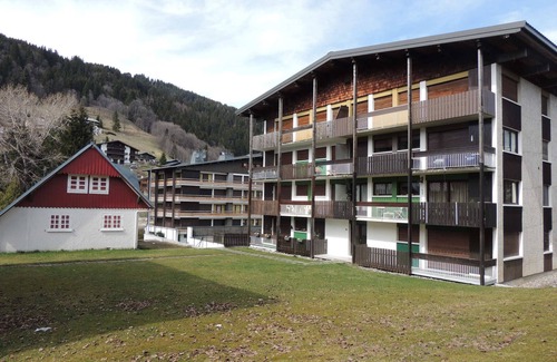 Les Gets Apartment | Renovated T3 Apartment in Village Center – Sleeps 6, Close to Shops and Ski Slopes