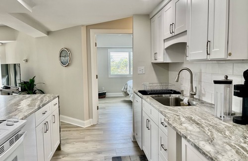 Hilton Head Island Condo | RENOVATED VILLA NEAR COLIGNY BEACH WITH POOL & TENNIS HILTON HEAD