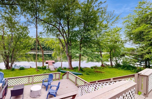 Gardiner House | Renovated waterfront home with amazing views, dock, yard games & fireplace