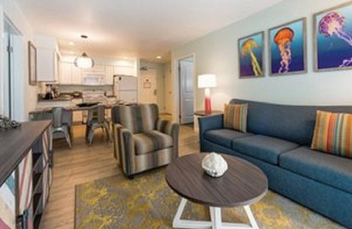 Mission Valley Resort | Renowned San Diego Zoo and the Old Globe Theatre nearby!