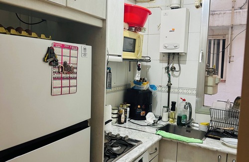 Las Acacias Apartment | Rent studio only for tourists near downtown madrid