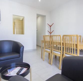 Triana Apartment | RentalSevilla López de Gomara I