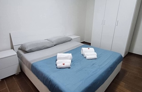 Santa Maria House | RENTS ROOMS GOLD COZY FACILITIES IN THE CENTER OF BARLETTA