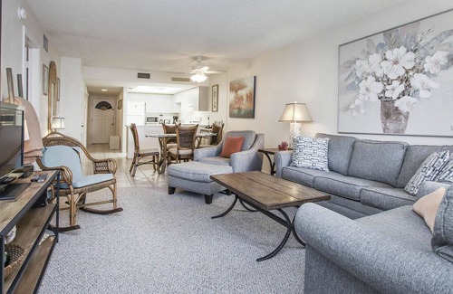 Sanibel Condo | REOPENED! Tropical Garden Condo Just Steps to Sanibel Beach