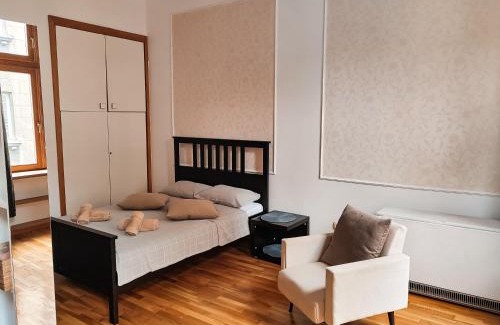 Stari Grad Apartment | Republic Square Studio