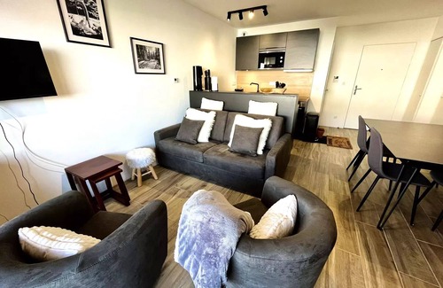 Notre-Dame-de-Bellecombe Apartment | Residence Res Cristal - New charming apartment at the foot of the slopes