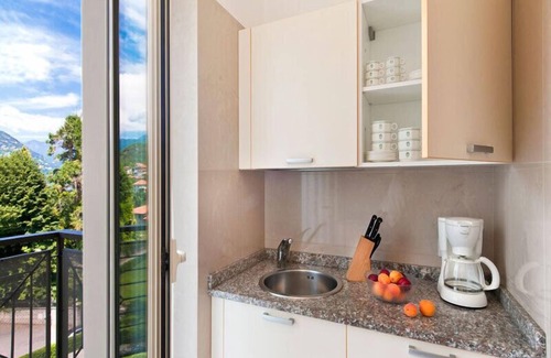 Baveno Apartment | Residence Carl & Do - Baveno Three-room Apt. 4/5 Pax Sofa Bed Lake View (2 Bathrooms)