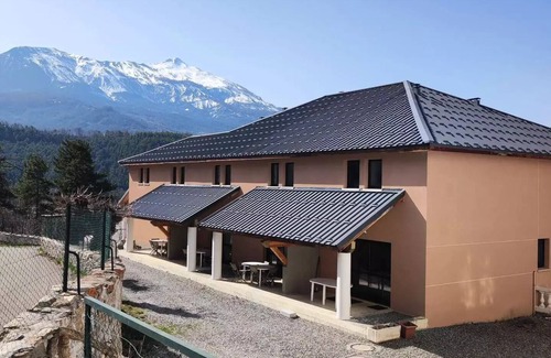 Jausiers Apartment | Residence Chateau Des Magnans Bat B - 3 Rooms for 6 People
