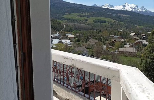 Jausiers Apartment | Residence Chateau Des Magnans Bat C - 3 Rooms for 6 People