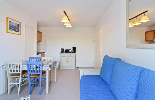 Carnoux-en-Provence Apartment | Residence Debussy - maeva Home - 2-Room Apartment 4 People - Budget