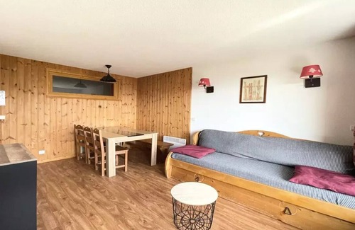 Puy-Saint-Vincent Apartment | Residence Dame Blanche - DBA216 - APPT 1 ROOM + CABINE - BALCONY - 6 PERSONS