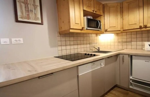 Puy-Saint-Vincent Apartment | Residence Dame Blanche - DBA121 - APPT 1 ROOM + CABINE - BALCONY - 6 PERSONS