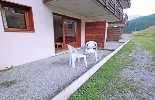Puy-Saint-Vincent Apartment | Residence Dame Blanche - DBA121 - APPT 1 ROOM + CABINE - BALCONY - 6 PERSONS