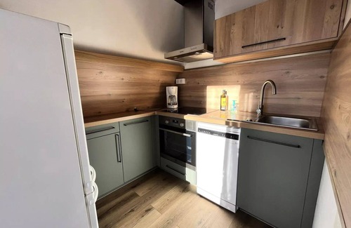 Correncon-en-Vercors Ski Chalet | Residence Le Peuil - Atypical chalet located on the village heights