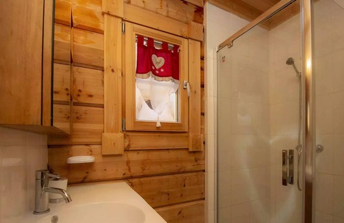 Plagne Soleil Ski Chalet | Residence Les Chalets de Crete Village Coast - Chalet 4 Rooms - 12 People