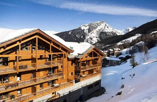 Sainte-Foy-Tarentaise Apartment | Residence Club MMV L'Etoile des Cimes* - 3 Rooms 6 People Family