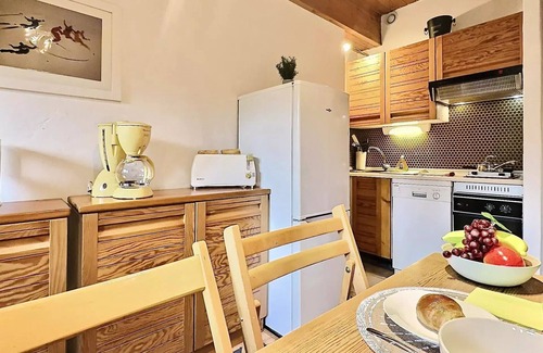 Val-d'Isere Apartment | Residence Hameaux De Val - Large T3 with two bathrooms in a quiet residence close to all amenities