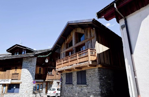 Le Praz Ski Chalet | Residence Idaho - Fully renovated village house located in the heart of the Village of Praz