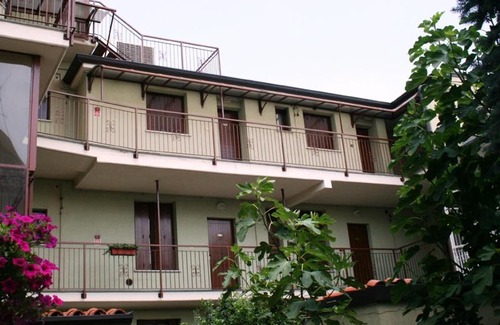 Carugate Apartment | Residence Isabella