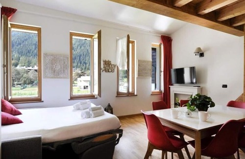 Gressoney-Saint-Jean Apartment | Residence in Gressoney-saint-jean with 0 bedrooms sleeps 4