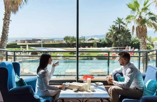 La Cote Radieuse Apartment | Residence Les Flamants Roses - 2 Rooms 4 People Sea Side