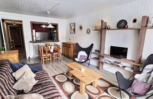 Val-d'Isere Apartment | Residence La Balme - Pleasant 2 rooms for 4 people, located in Val d'Isère near the slopes and the center of the resort