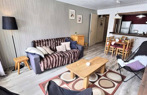 Val-d'Isere Apartment | Residence La Balme - Pleasant 2 rooms for 4 people, located in Val d'Isère near the slopes and the center of the resort