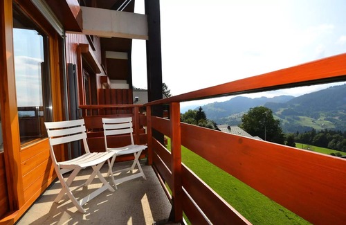 Cohennoz Apartment | Residence La Sapiniere - Apartment 5 people close to the slopes of Espace Diamant