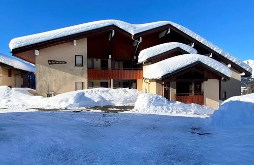 Cohennoz Apartment | Residence La Sapiniere - Apartment 5 people close to the slopes of Espace Diamant