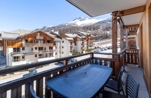 Les Orres Apartment | Residence Le Balcon Des Airelles - Beautiful apartment at the edge of the slopes