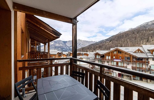Les Orres Apartment | Residence Le Balcon Des Airelles - Quiet apartment in the heart of the Orres 1800