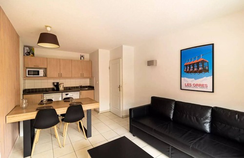 Les Orres Apartment | Residence Le Balcon Des Airelles - Modern apartment in quiet on the edge of the slopes