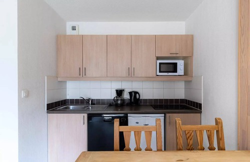 Les Orres Apartment | Residence Le Balcon Des Airelles - Quiet apartment in the heart of Orres 1800