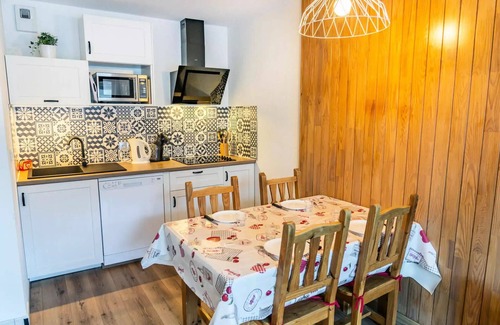 Les Orres Apartment | Residence Le Balcon Des Airelles - Quiet apartment in the heart of Orres 1800