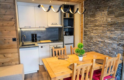 Les Orres Apartment | Residence Le Balcon Des Airelles - 2 Rooms for 4 People