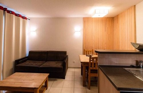 Les Orres Apartment | Residence Le Balcon Des Airelles - Quiet apartment in the heart of the Orres 1800