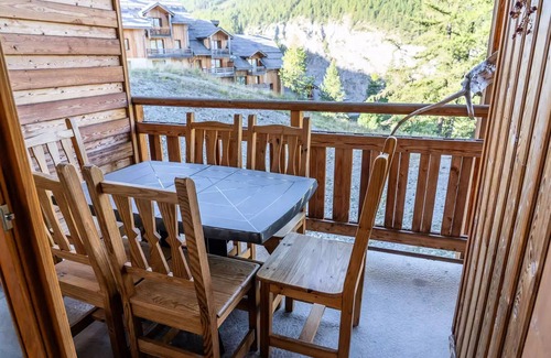 Les Orres Apartment | Residence Le Balcon Des Airelles - Quiet apartment in the heart of the Orres 1800
