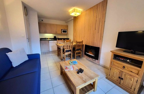Les Orres Apartment | Residence Le Balcon Des Airelles - Pleasant 2 rooms with valley views